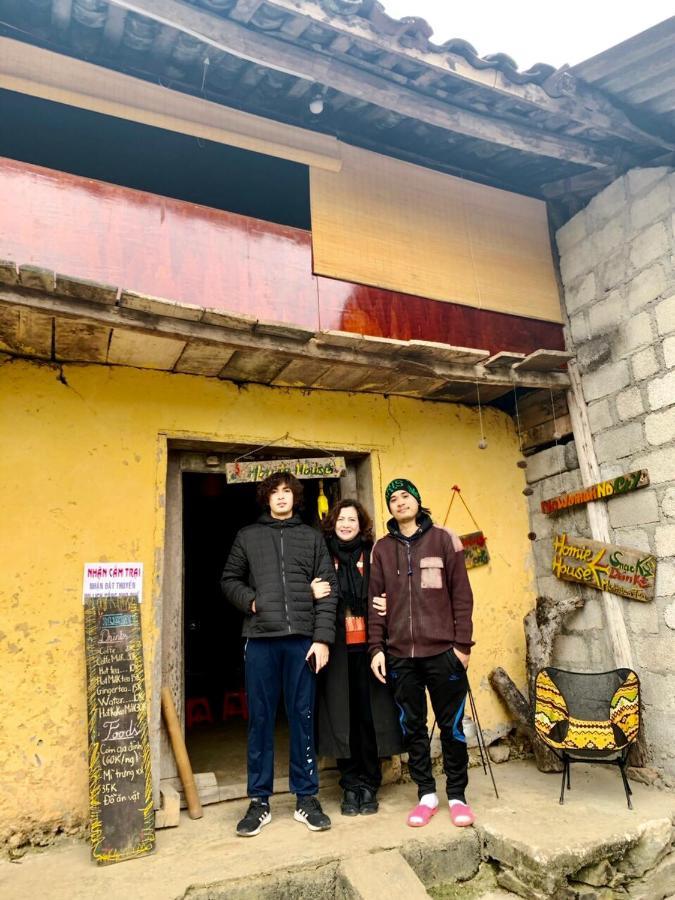 Homie House Thien Huong - Traditional Home ドン・ヴァン エクステリア 写真