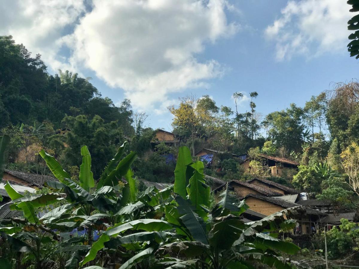 Homie House Thien Huong - Traditional Home ドン・ヴァン エクステリア 写真