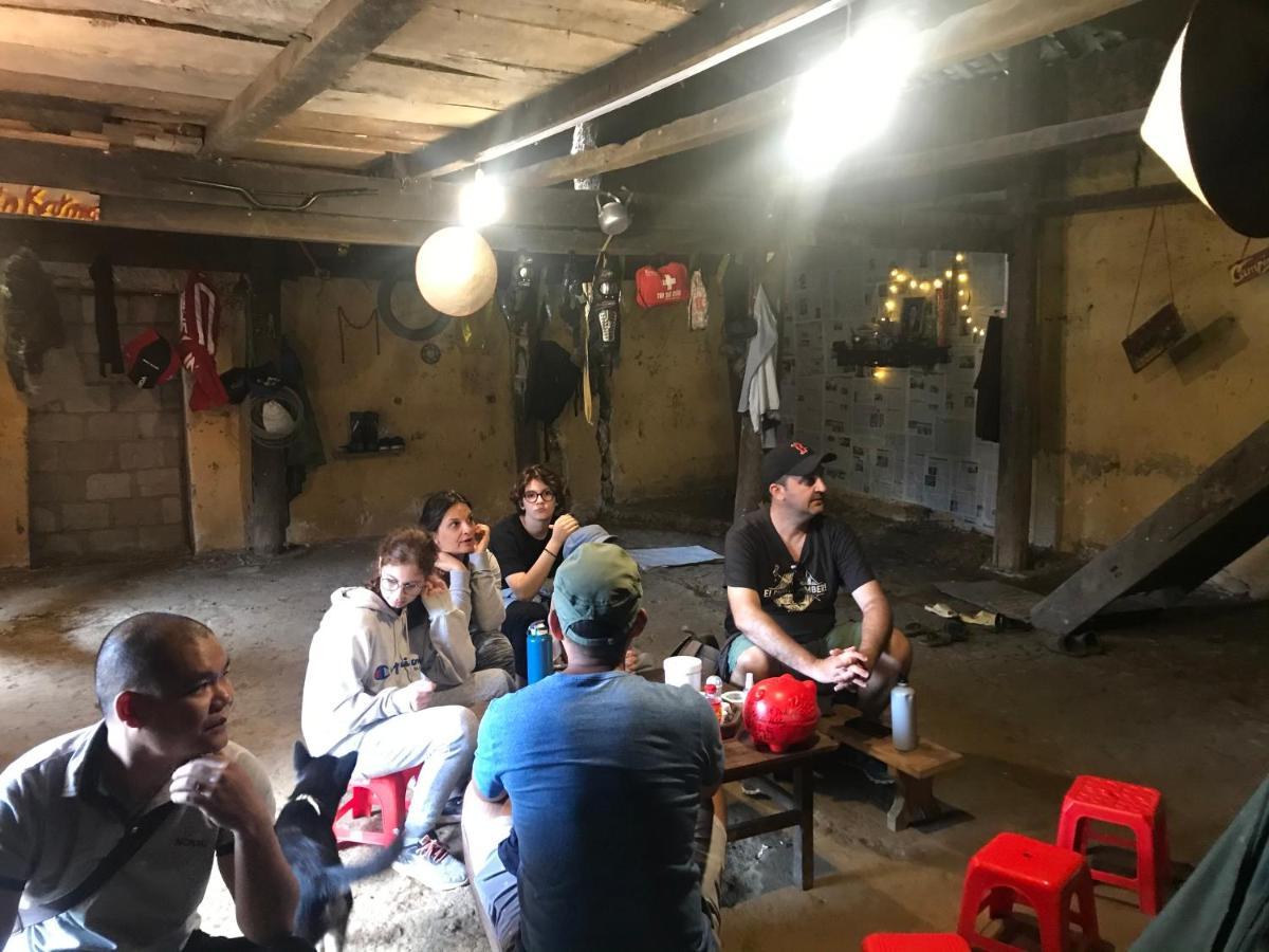 Homie House Thien Huong - Traditional Home ドン・ヴァン エクステリア 写真