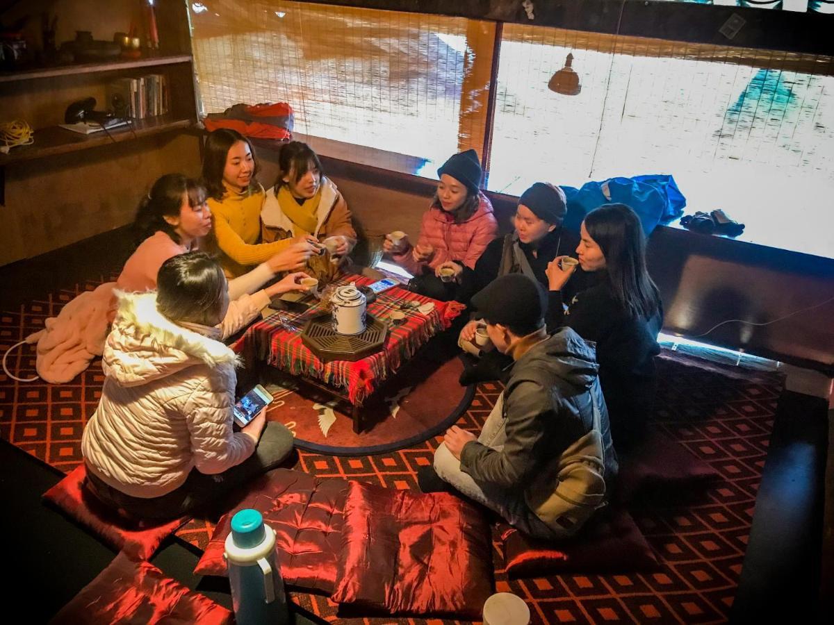 Homie House Thien Huong - Traditional Home ドン・ヴァン エクステリア 写真