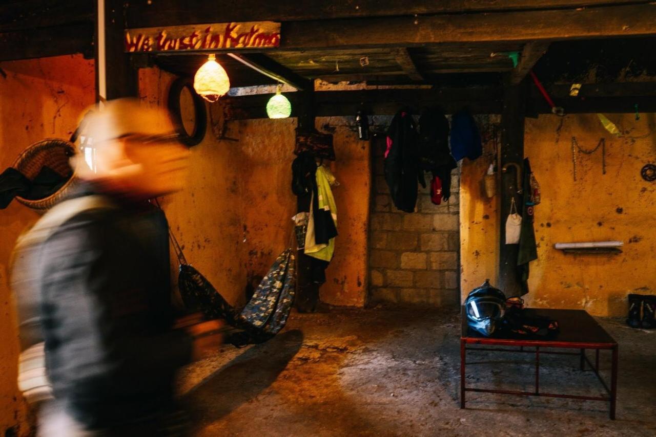Homie House Thien Huong - Traditional Home ドン・ヴァン エクステリア 写真